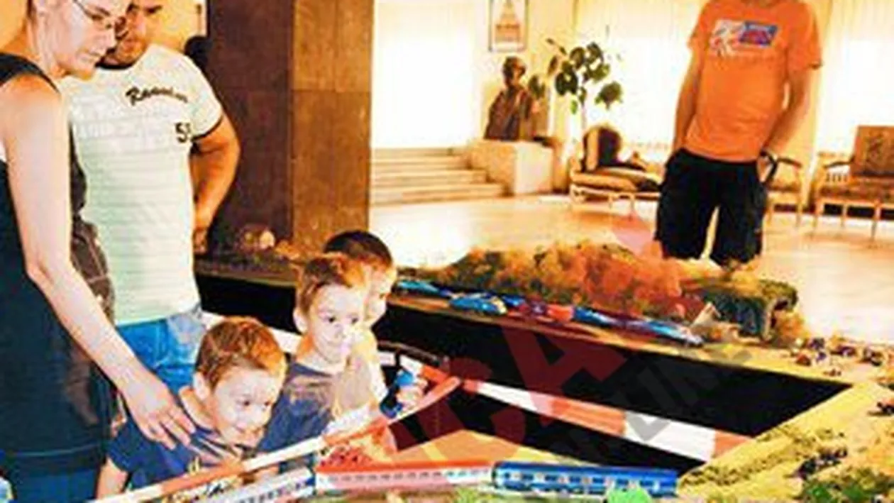 Poftiti in mini-vagoane!