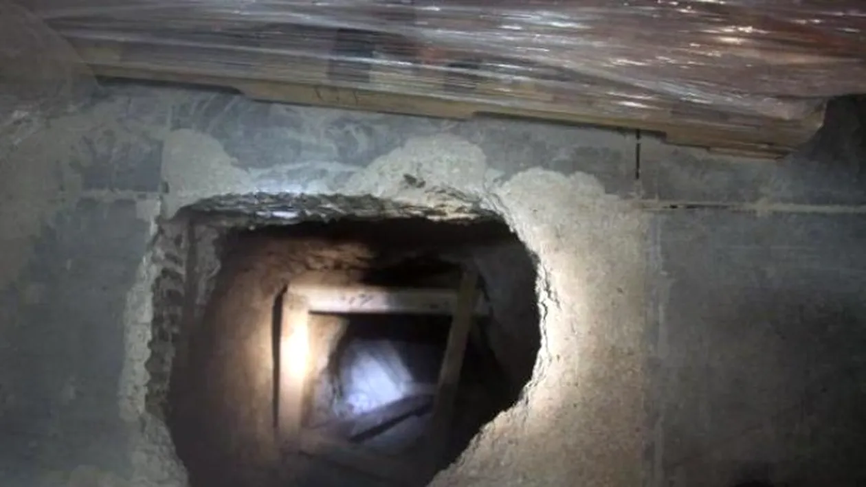 Un tunel secret prin care erau transportate droguri descoperit între SUA și Mexic