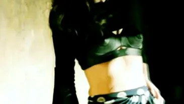 Kate Moss joaca rolul unei prostituate intr-un videoclip