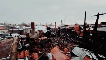 Două case din Giurgiu au fost făcute scrum în urma unui incendiu: ”Ardeau ca torțele!”