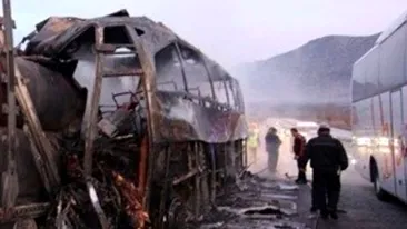 Zeci de morți după ce un autobuz a luat foc în Zimbabwe