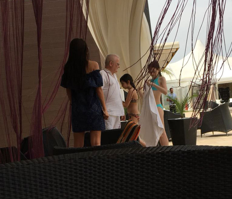 Irinel Columbeanu, Oana Cojocaru și Irinuca au fost împreună la piscină