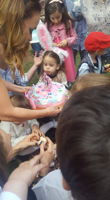 Fosta asistentă TV, declarații tranșante la adresa Sânzianei Buruiană: „Când spui: «Andreea Tonciu», spui o personalitate!”