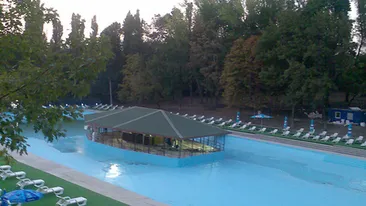 Sute de aradeni au participat la deschiderea sezonului estival la Strandul Neptun