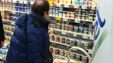 Cornel Palade si-a invins fobia de shoppping si a mers singur la cumparaturi. Vezi cum s-a descurcat printre rafturi!