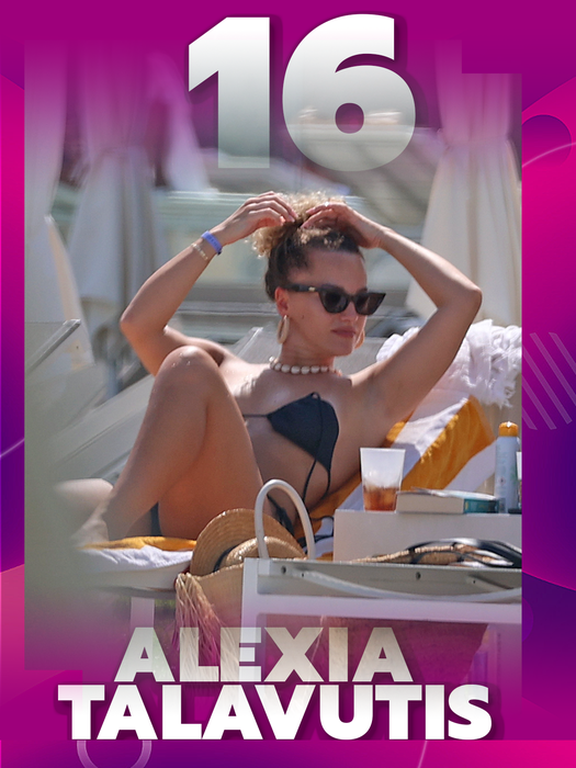 TOP 20 sexy-vedete care au încins litoralul anul trecut! Le-am fotografiat în cele mai jucăușe poziții!
