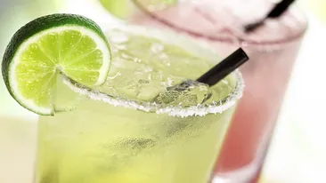 Ce RISCATI daca beti ASA CEVA! Tot mai multi romani consuma aceste produse, fara sa stie PERICOLUL la care se expun!