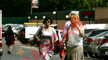 Luminita Anghel merge peste tot cu impresara sa