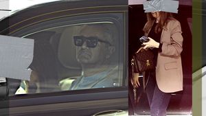 E noua iubită a lui Bittman? A luat-o cu mașina de la scară, iar șatena l-a mângâiat tandru pe ...