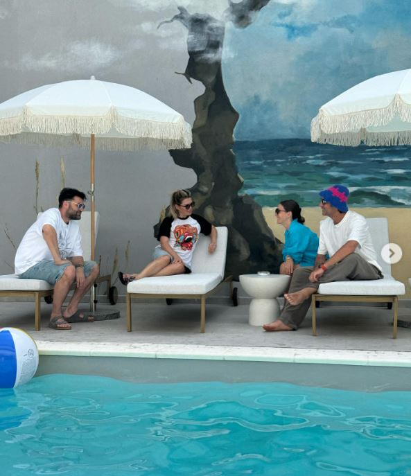 Adela Popescu, Gina Pistol, Irina Fodor și soții lor își văd visul împlinit / sursă foto: Instagram