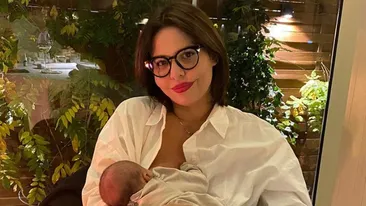 Andreea Popescu, fosta dansatoare a Deliei, și-a botezat fetița. Vedeta a fost în culmea fericirii