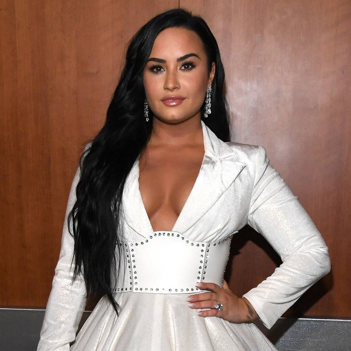 Demi Lovato, la un pas de moarte din cauza unei supradoze de droguri: ”Încă mă confrunt cu efectele ei”