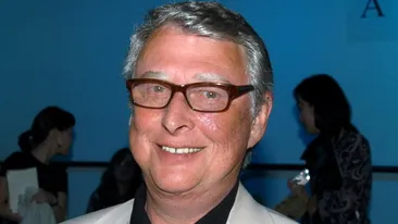 A MURIT unul dintre cei mai mari directori de la Hollywood. A castigat Oscarul, Globul de Aur, Grammy si Emmy