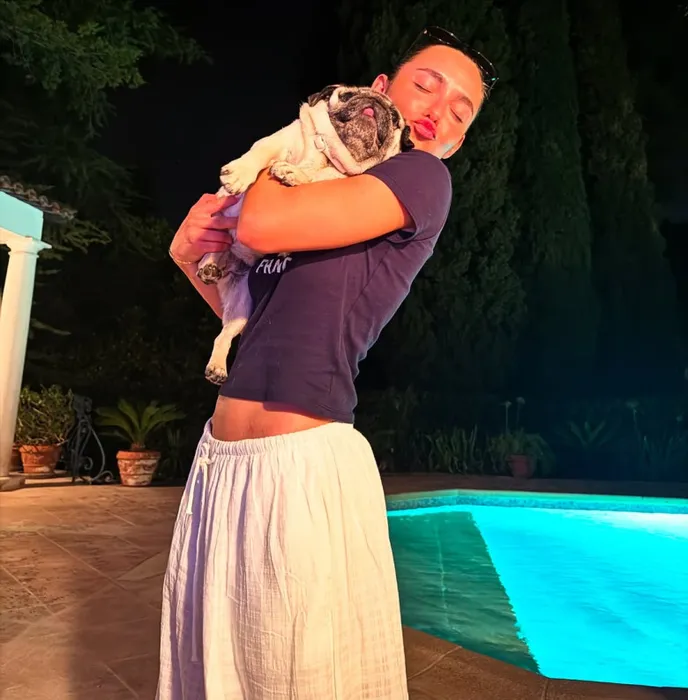 Noi imagini din casa Andreei Esca de pe Coasta de Azur. Aici își petrece vacanțele pe timp de vară