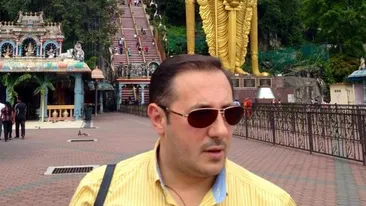 Nu toti oamenii pot privi imaginile de mai jos. Uite cum isi spala indienii pacatele!