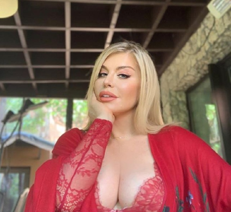 Loredana Groza, mai sexy ca niciodată! A pozat ca în reviste, dar i-a scăpat din vedere un detaliu intim