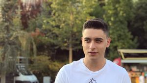 De ce și-a dat Radu Țibulcă demisia de la Kanal D. Ce va face de acum înainte actorul din ”Moldovenii”