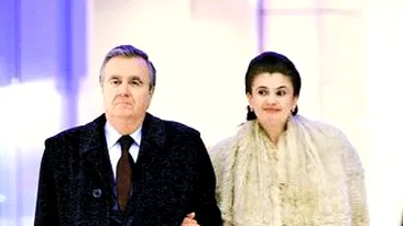 Felicia Filip si Cristian Mihailescu se iubesc ca in prima zi si dupa 22 de ani de casnicie! Tandri si romantici la piata