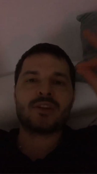 Liviu Vârciu, testat pentru COVID-19 după ce s-a întâlnit cu Andrei Ștefănescu. Cântărețul a spus ce rezultat a primit de la medici