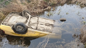 VIDEO | Și-a găsit sfârșitul în timp ce mergea la serviciu! Un bărbat de 51 de ani, pădurar, a murit în această dimineață