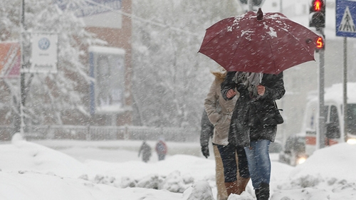 Alerta meteo! Vremea rea se intoarce! Ninsori si viscol in mai multe zone din tara!