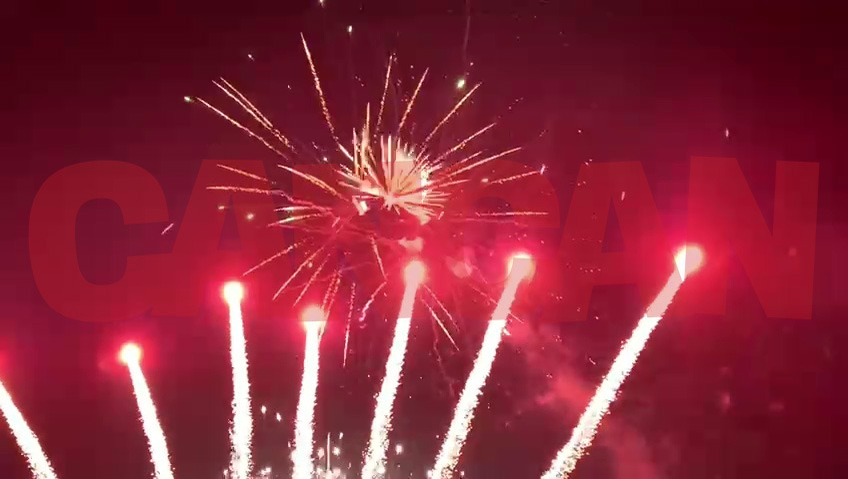 Au încununat nunta regească: spectacol incredibil de artificii! Florin Salam și soția lui au pregătit un moment surpriză pentru cei 250 de invitați!