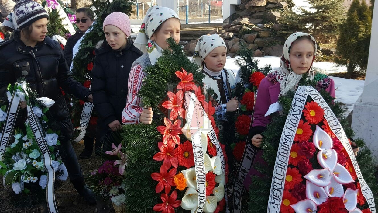 Primarul din Iaşi şi-a condus soţia pe ultimul drum! Imagini dureroase de la înmormântare