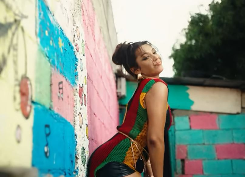 Cine este Lavinia, românca focoasă care dansează și cântă alături de Shaggy. L-a ”amețit” pe artistul internațional