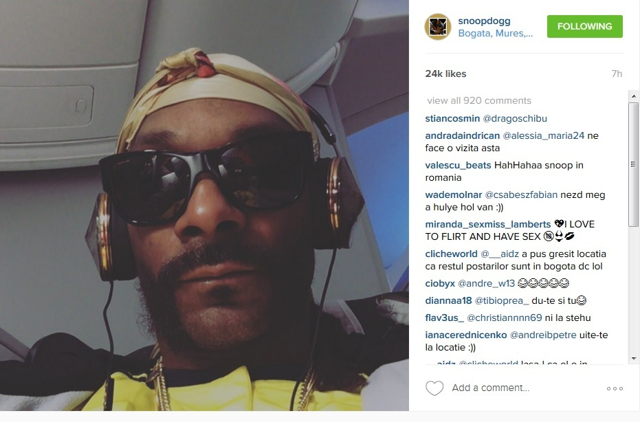Rapperul Snoop Dogg, surpriză de proporţii pentru fanii români. Selfie-ul cu care s-a „teleportat“ într-o comună. „La tine a venit?“