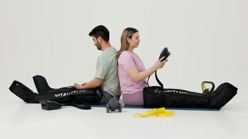 (P) Mâini relaxate, picioare ușoare, șolduri libere – aparatele de masaj moderne fac minuni