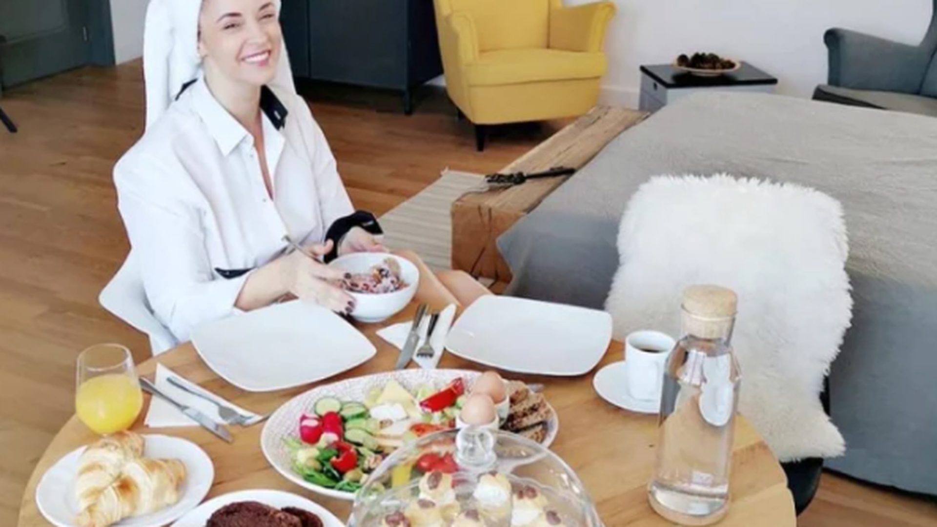 Andreea Marin luptă cu kilogramele. Prezentatoarea are o rețetă de dietă și pentru pâine…
