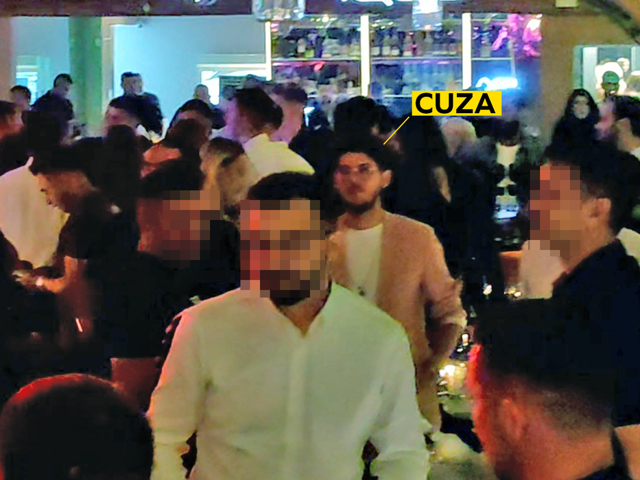 Emi și Cuza, nedezlipiți unul de celălalt / (Sursa: CANCAN.RO)