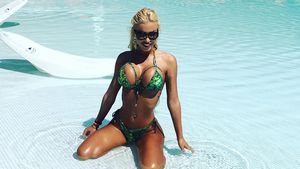 LOREDANA CHIVU a vrut să pozeze sexy în costum de baie, dar i-a scăpat un mic detaliu. Fanii au reacţionat imediat:’’Ţi-a ieşit...’’