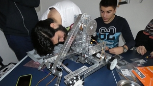 Se întâmplă într-un laborator din Slatina. Maternitatea de roboţi