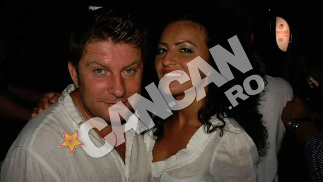 Te lipesti de Bartos si intri la show prin spate! Bruneta cu care a petrecut Pavel Bartos in club a fentat multimea adunata sa intre la Romanii au Talent