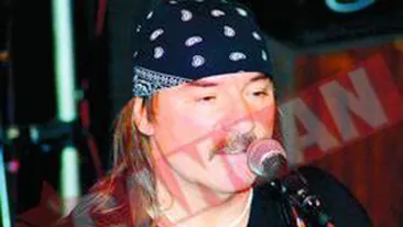 Vasile Seicaru a plans in direct, cand a auzit ca marele poet a murit, spunand ca Adrian Paunescu i-a schimbat viata!