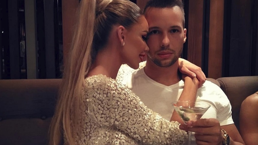 Gestul indecent făcut de Tristan Tate față de Bianca Drăgușanu. Așa ceva NU se face în public