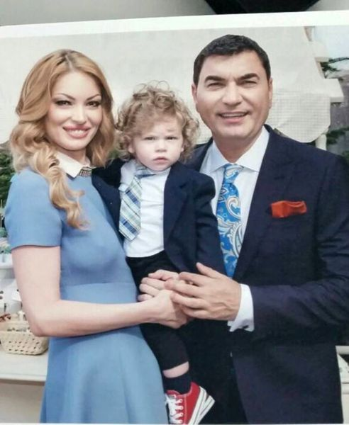 EXCLUSIV | Cristi Borcea ne-a spus motivul. De ce i-a ales nași de cununie pe soții Vizer