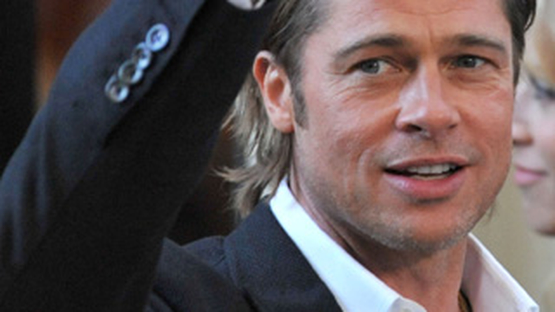 Brad Pitt, scos la licitatie pe eBay! Tu cat ai plati pentru o dupa-amiaza in compania lui?