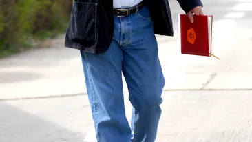 Omul care a calificat Romania la CE, tinut pe bara…de SOTIE! Ce i s-a intamplat cu cateva zile inainte de Craciun?