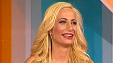 Fosta iubita a lui Costi Ionita s-a imbatat crita la majorat! Eram deja foarte fericita inainte sa ajunga invitatii