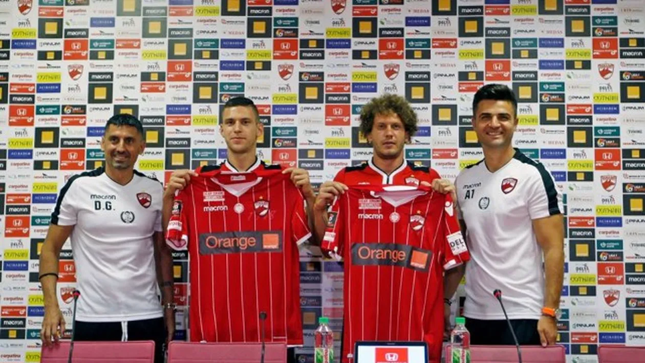 Puși la zid de Cornel Dinu, apărătorii lui Dinamo au fost apărați de antrenor!