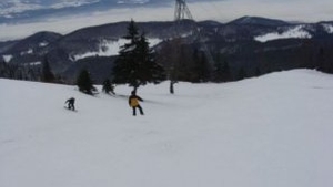 Bărbatul care a murit pe o pârtie din Poiana Braşov era schior cu experienţă