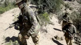 „Copii legați de mâini și împușcați”. Mărturii în premieră despre crimele de război comise de militari din trupele speciale britanice