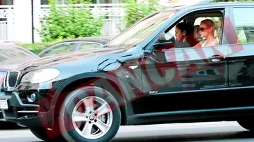 Are super masina cu ajutorul mamei ei