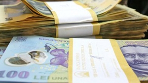 Un chinez a fost saltat de politisti in zona Poarta Faur. Acestia au gasit in sacosa lui bani cat sa-si ia un Ferrari pe loc