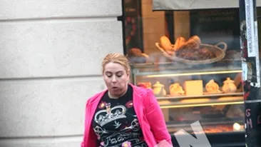 Oana Roman si-a tradat cea mai buna prietena cu una mai dulce si mai pufoasa!