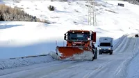 Starea drumurilor în toată țara. Circulația pe Autostrada Soarelui a fost blocată, după ce un TIR s-a răsturnat