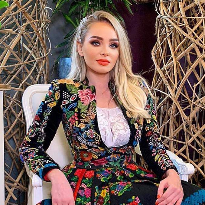 Cântăreața e deranjată atunci când cineva se ia de talentul ei / (Foto: Facebook)