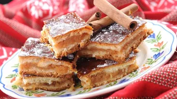 Plăcintă de mere cu scorțișoară. Este extrem de delicioasă dacă o faci cu mere românești